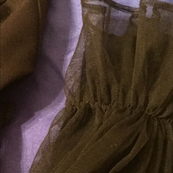 Unique!!! Top with Sheer Sleeves🌞 - Picture 3 of 5